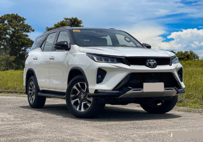 Toyota Fortuner Car